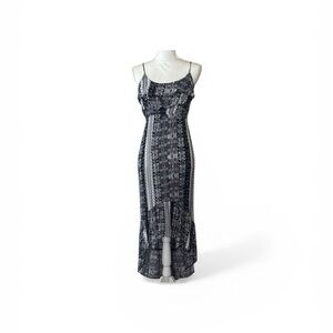 Light Cute Summer Black and White Maxi Dress from Mudd